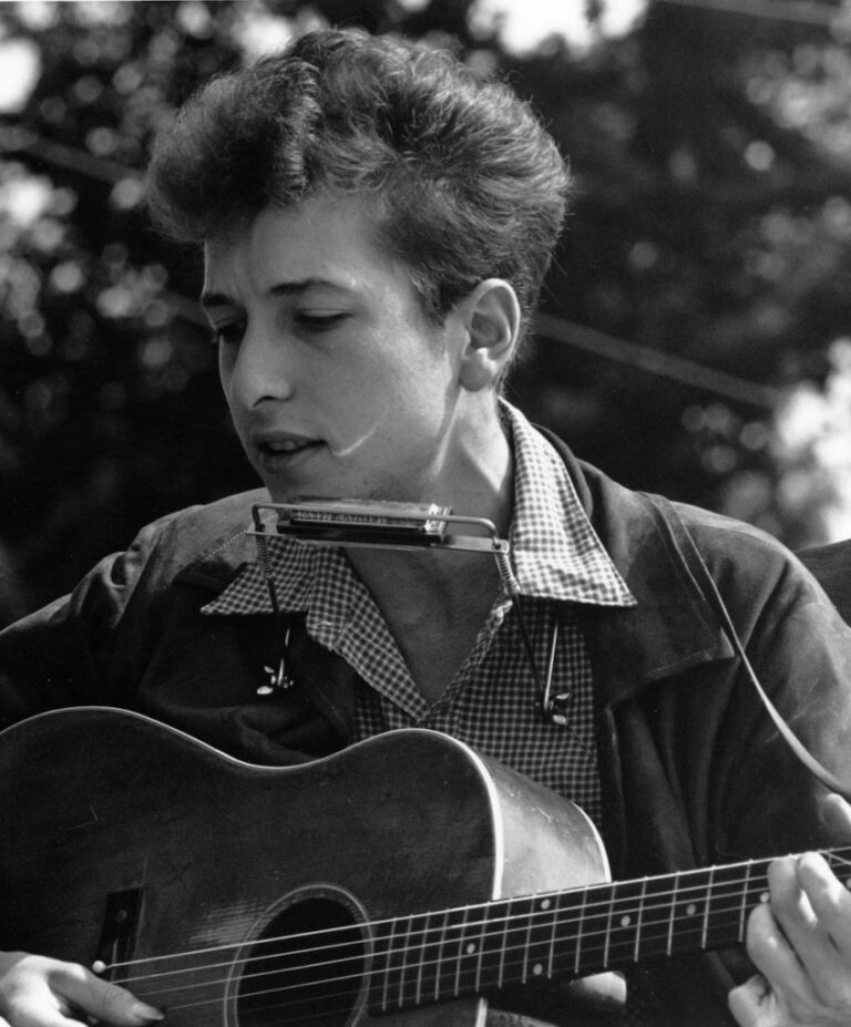 Bob Dylan’s First Album: The Rough Diamond of Folk Music