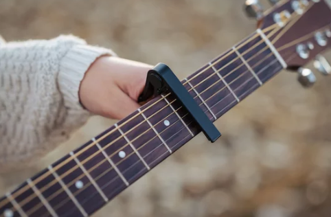 What You Need To Know About Guitar Capo