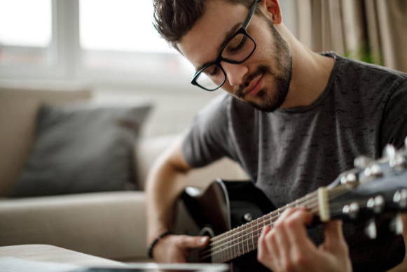 How to Improve Your Guitar Timing: Make Metronome Your Best Friend