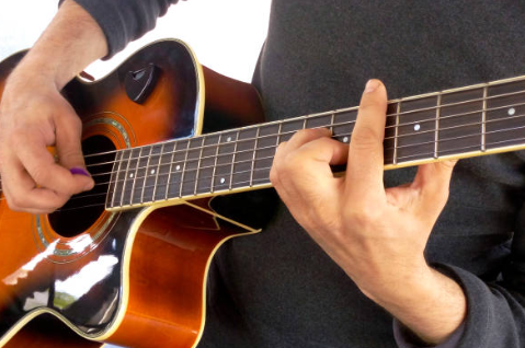 How to Play Barre Chords Without Hurting Your Hand Easily